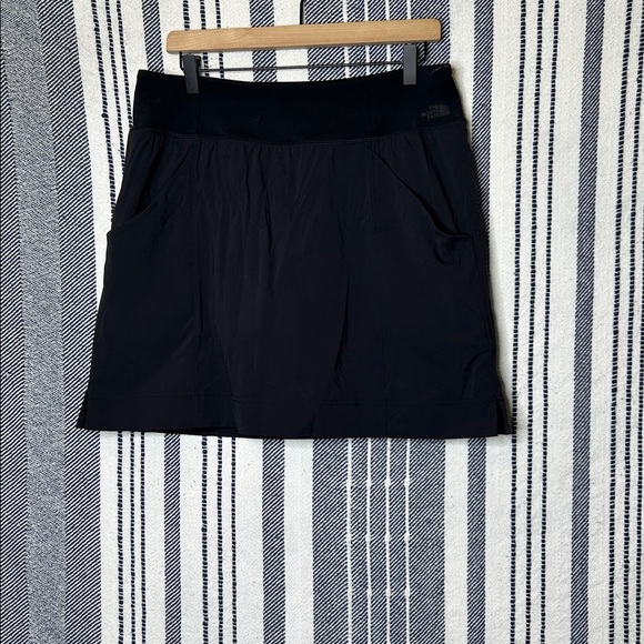 The North Face Skirt - Picture 1 of 5